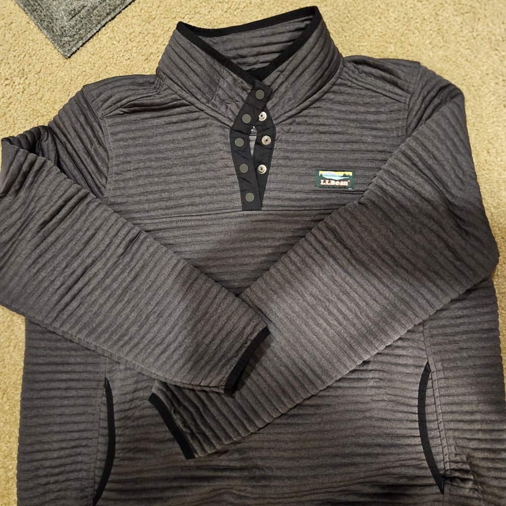 Leeds Gray Ribbed Pullover